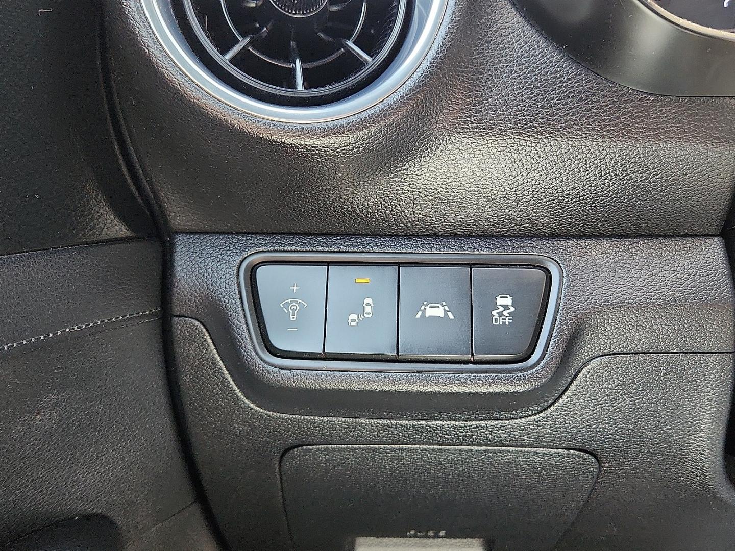 2020 BLACK Kia Forte GT-Line (3KPF34ADXLE) with an 2L I-4 DOHC, D-CVVT variable valve control, regular unleaded, engine with 147HP engine, located at 4711 Ave Q, Lubbock, TX, 79412, (806) 687-2362, 33.551304, -101.855293- Photo#21