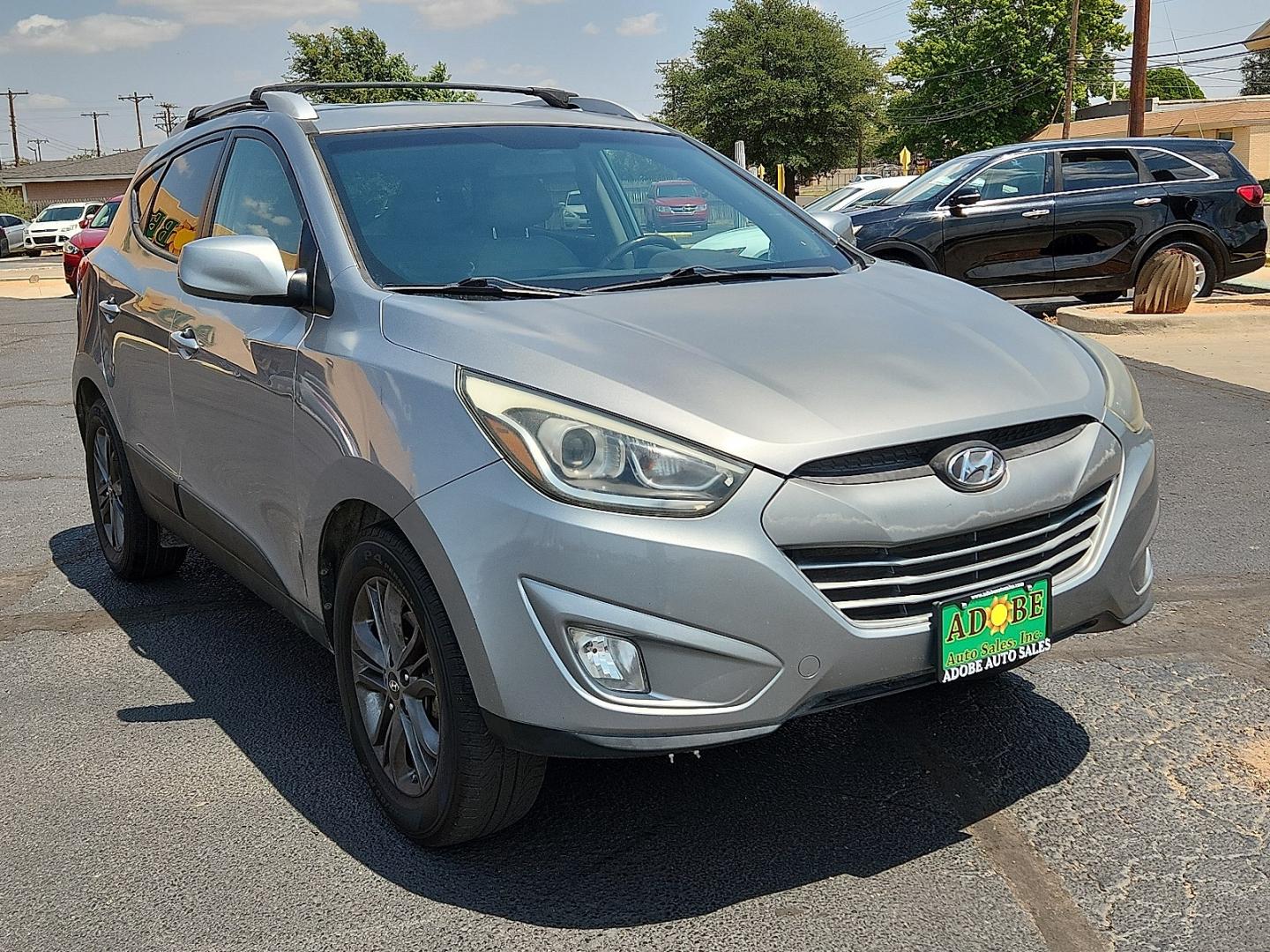 2015 GRAY /Beige Two-tone - MBS Hyundai Tucson SE (KM8JU3AG5FU) with an Theta II 2.4L I-4 gasoline direct injection, DOHC, variable valve control, regular unleaded, engine with 182HP engine, located at 4711 Ave Q, Lubbock, TX, 79412, (806) 687-2362, 33.551304, -101.855293- Photo#5