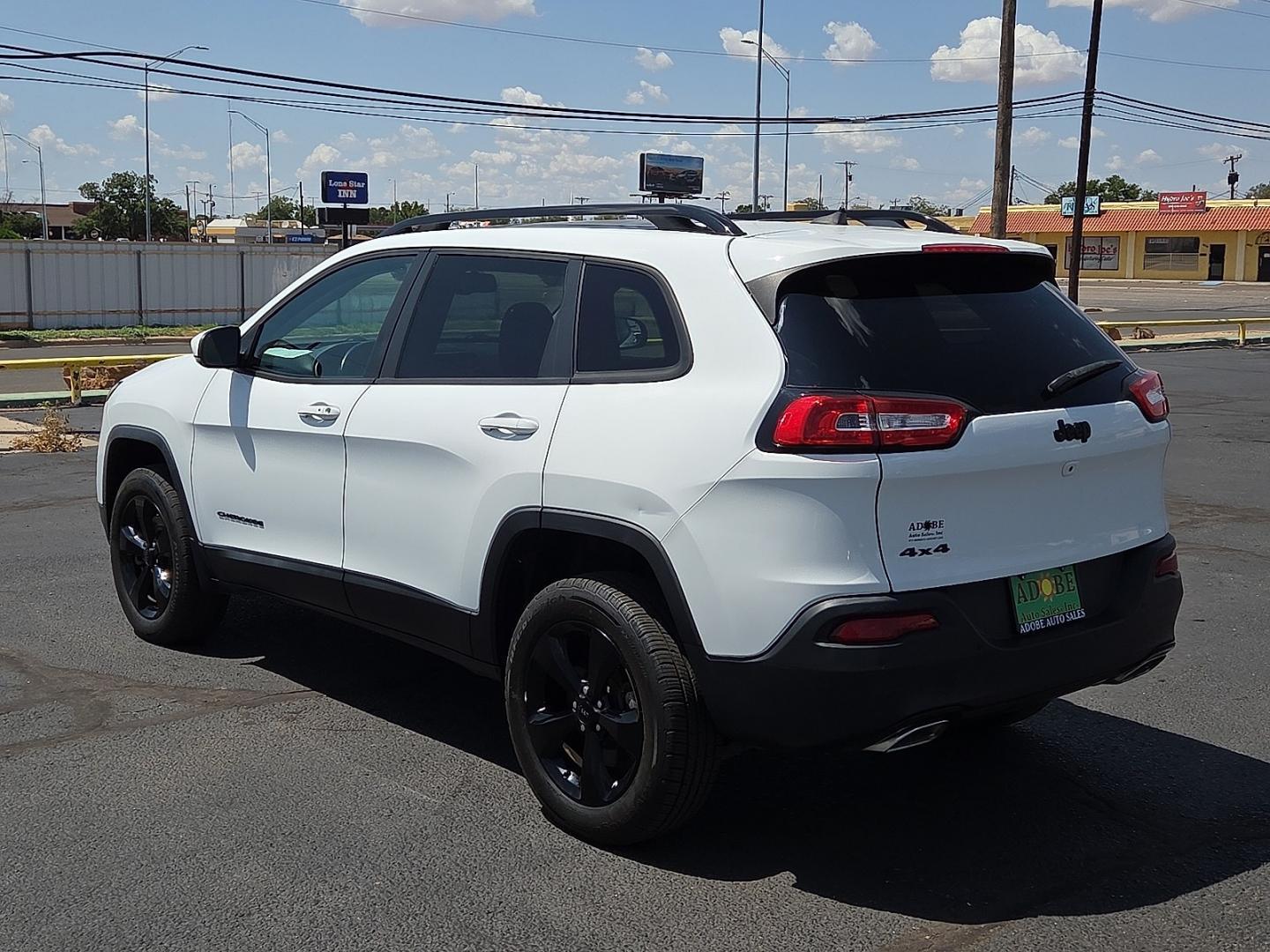 2016 Bright White Clearcoat - PW7 /Black - X9 Jeep Cherokee High Altitude (1C4PJMDS7GW) with an Pentastar 3.2L V-6 DOHC, regular unleaded, engine with 271HP engine, located at 4711 Ave Q, Lubbock, TX, 79412, (806) 687-2362, 33.551304, -101.855293- Photo#2
