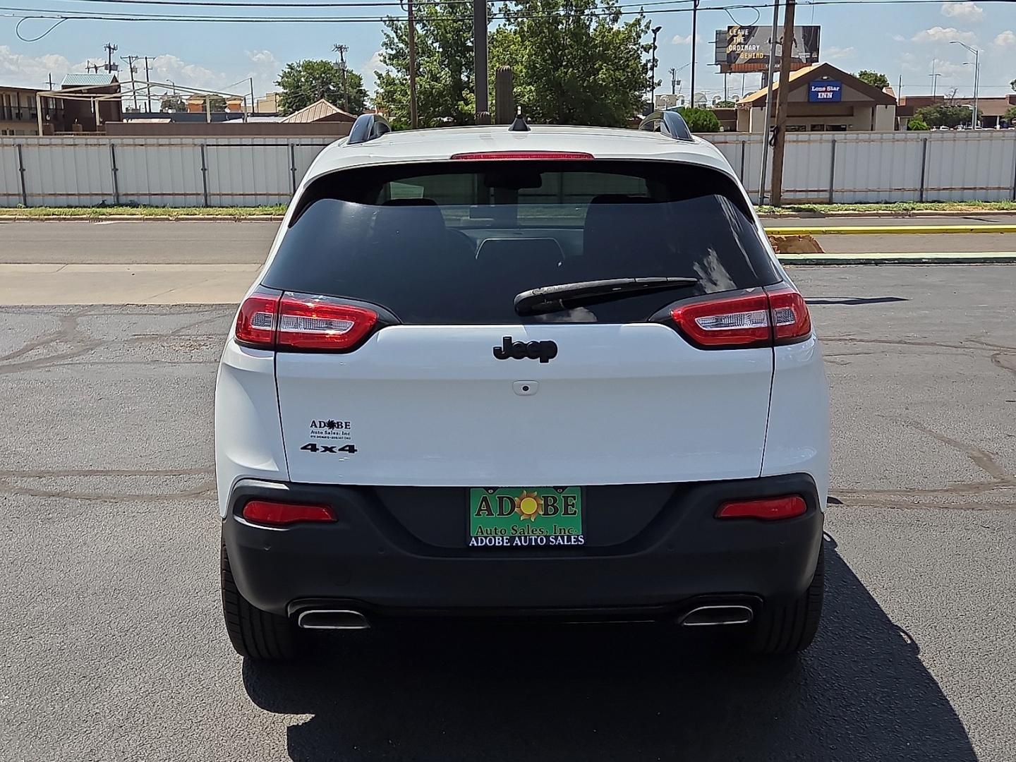 2016 Bright White Clearcoat - PW7 /Black - X9 Jeep Cherokee High Altitude (1C4PJMDS7GW) with an Pentastar 3.2L V-6 DOHC, regular unleaded, engine with 271HP engine, located at 4711 Ave Q, Lubbock, TX, 79412, (806) 687-2362, 33.551304, -101.855293- Photo#3