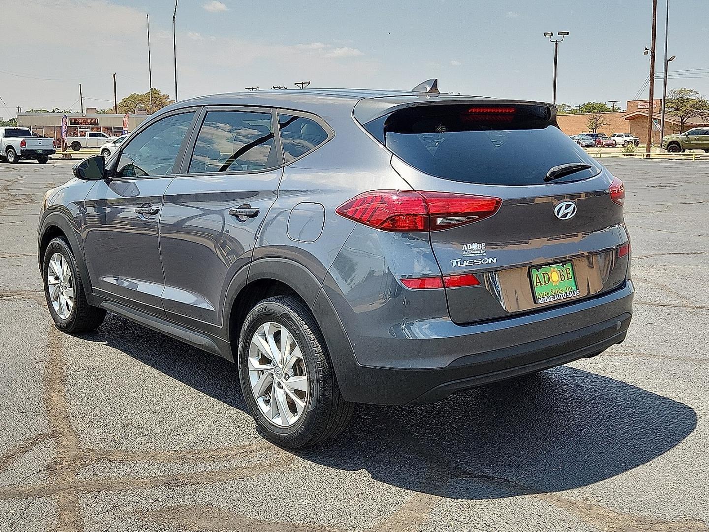 2019 GRAY /Black - TRY Hyundai Tucson SE (KM8J23A48KU) with an Nu 2L I-4 gasoline direct injection, DOHC, D-CVVT variable valve control, regular unleaded, engine with 161HP engine, located at 4711 Ave Q, Lubbock, TX, 79412, (806) 687-2362, 33.551304, -101.855293- Photo#2