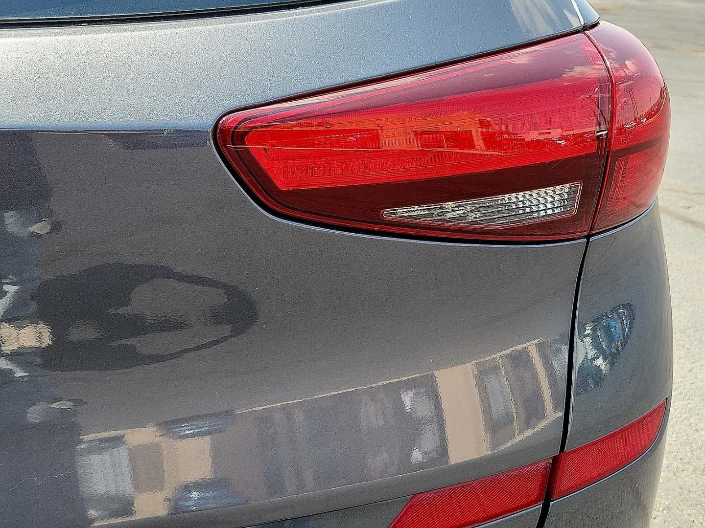 2019 GRAY /Black - TRY Hyundai Tucson SE (KM8J23A48KU) with an Nu 2L I-4 gasoline direct injection, DOHC, D-CVVT variable valve control, regular unleaded, engine with 161HP engine, located at 4711 Ave Q, Lubbock, TX, 79412, (806) 687-2362, 33.551304, -101.855293- Photo#9