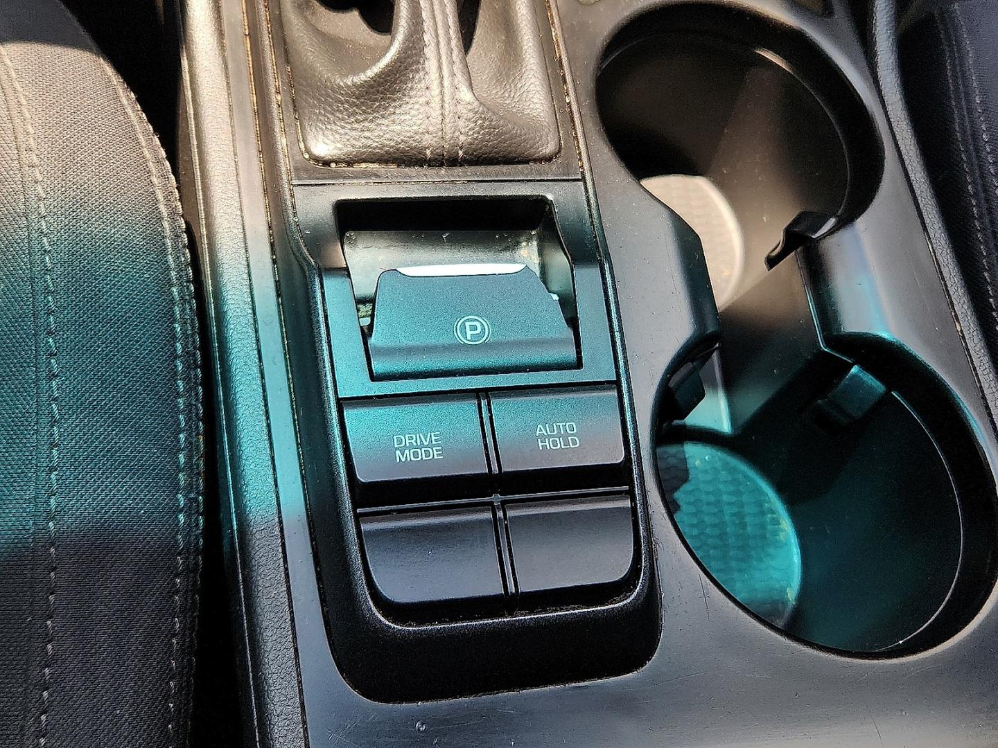 2019 GRAY /Black - TRY Hyundai Tucson SE (KM8J23A48KU) with an Nu 2L I-4 gasoline direct injection, DOHC, D-CVVT variable valve control, regular unleaded, engine with 161HP engine, located at 4711 Ave Q, Lubbock, TX, 79412, (806) 687-2362, 33.551304, -101.855293- Photo#24