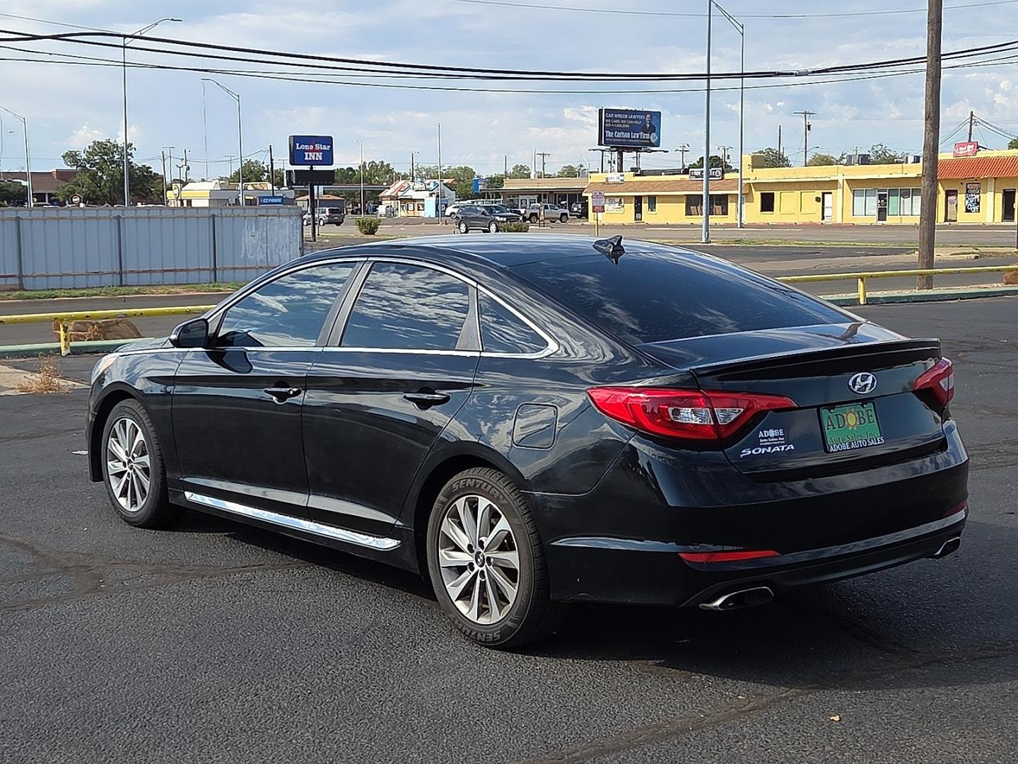 2015 Phantom Black - S3 /Gray - GG Hyundai Sonata Sport (5NPE34AFXFH) with an 2.4L I-4 gasoline direct injection, DOHC, variable valve control, regular unleaded, engine with 185HP engine, located at 4711 Ave Q, Lubbock, TX, 79412, (806) 687-2362, 33.551304, -101.855293- Photo#2