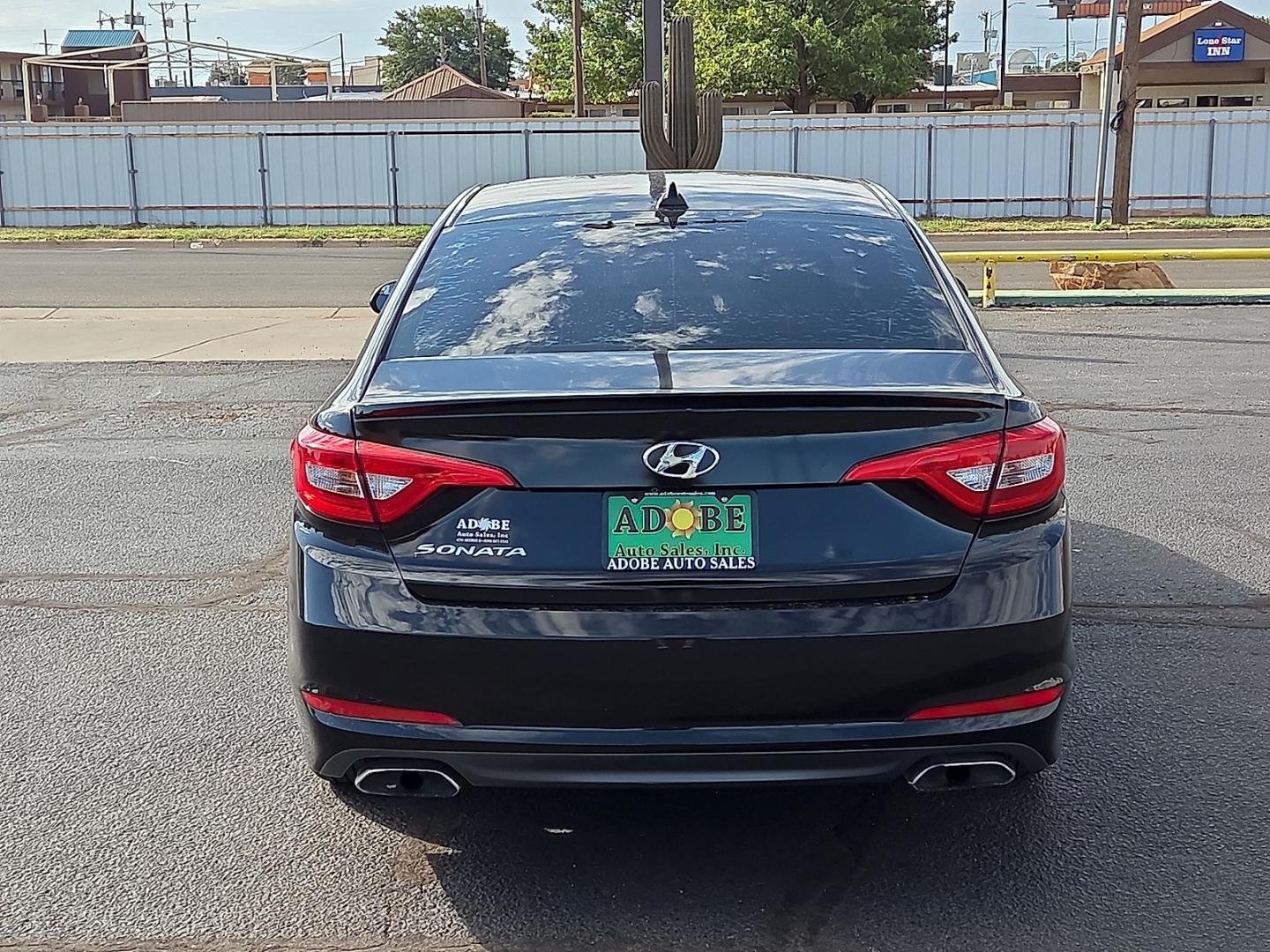 2015 Phantom Black - S3 /Gray - GG Hyundai Sonata Sport (5NPE34AFXFH) with an 2.4L I-4 gasoline direct injection, DOHC, variable valve control, regular unleaded, engine with 185HP engine, located at 4711 Ave Q, Lubbock, TX, 79412, (806) 687-2362, 33.551304, -101.855293- Photo#3