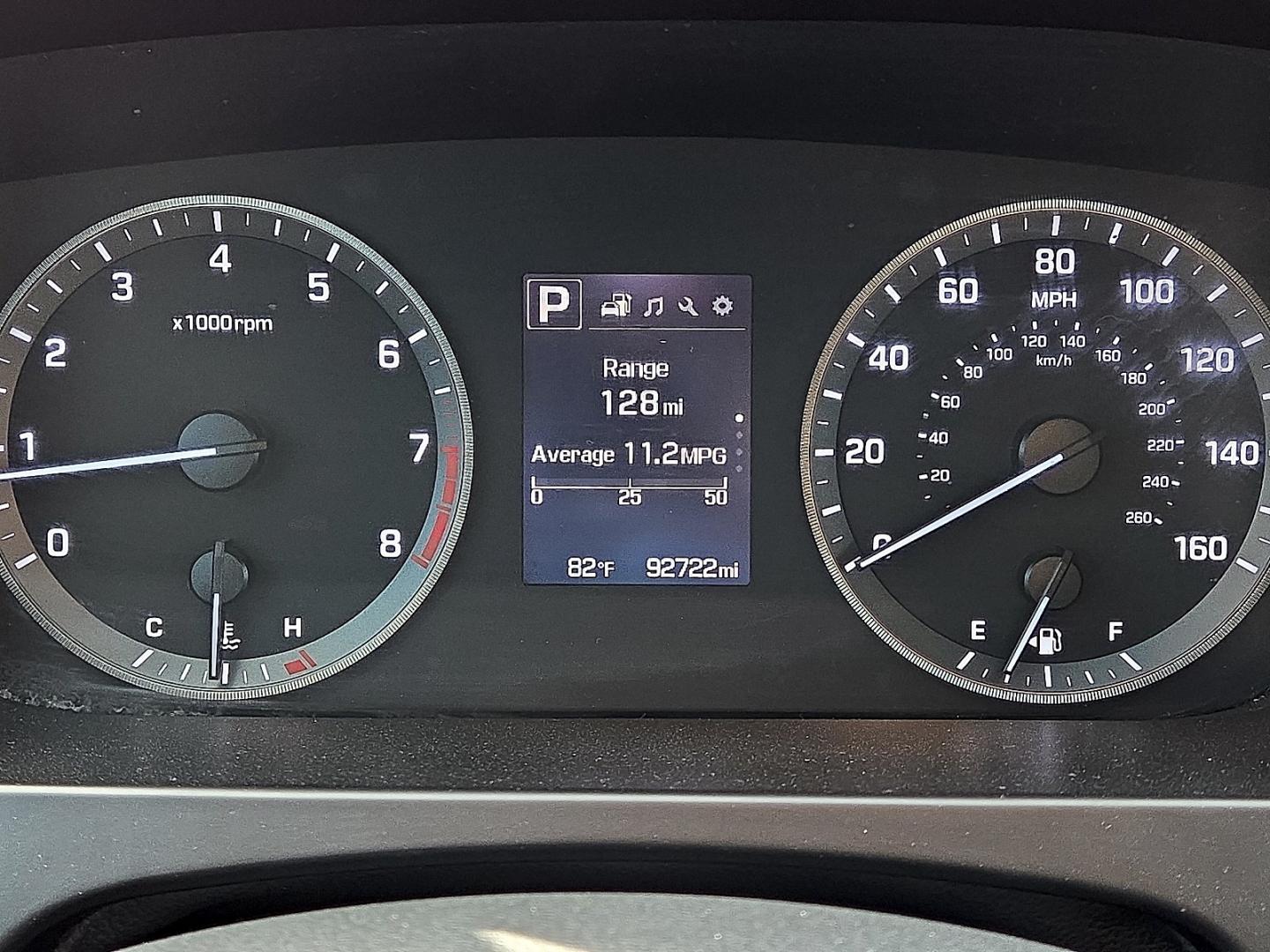 2015 Phantom Black - S3 /Gray - GG Hyundai Sonata Sport (5NPE34AFXFH) with an 2.4L I-4 gasoline direct injection, DOHC, variable valve control, regular unleaded, engine with 185HP engine, located at 4711 Ave Q, Lubbock, TX, 79412, (806) 687-2362, 33.551304, -101.855293- Photo#25