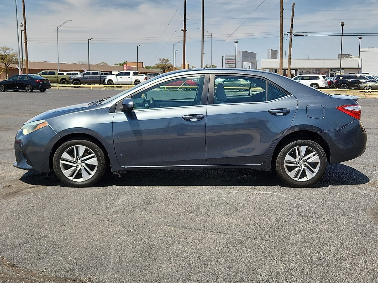 2014 GRAY /Ash - 16 Toyota Corolla LE ECO (5YFBPRHE8EP) with an 1.8L I-4 DOHC, VVT-iE variable valve control, regular unleaded, engine with 140HP engine, located at 4711 Ave Q, Lubbock, TX, 79412, (806) 687-2362, 33.551304, -101.855293- Photo#1