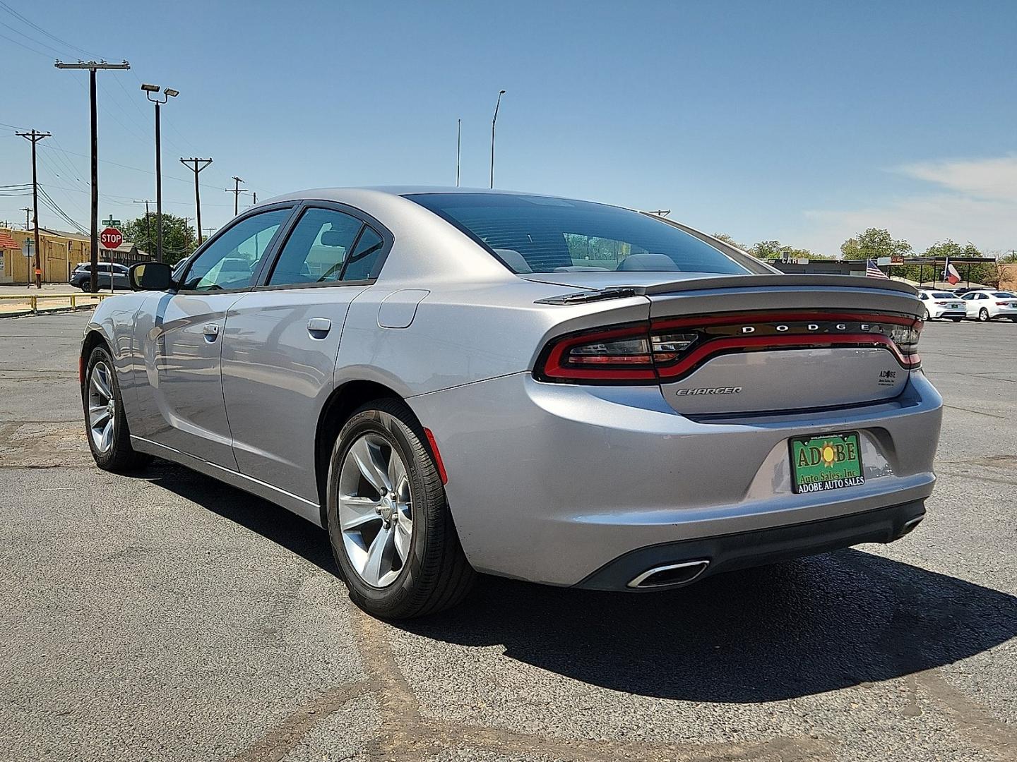 2015 SILVER /Black - X9 Dodge Charger SE (2C3CDXBG2FH) with an 3.6L V-6 DOHC, variable valve control, regular unleaded, engine with 292HP engine, located at 4711 Ave Q, Lubbock, TX, 79412, (806) 687-2362, 33.551304, -101.855293- Photo#2