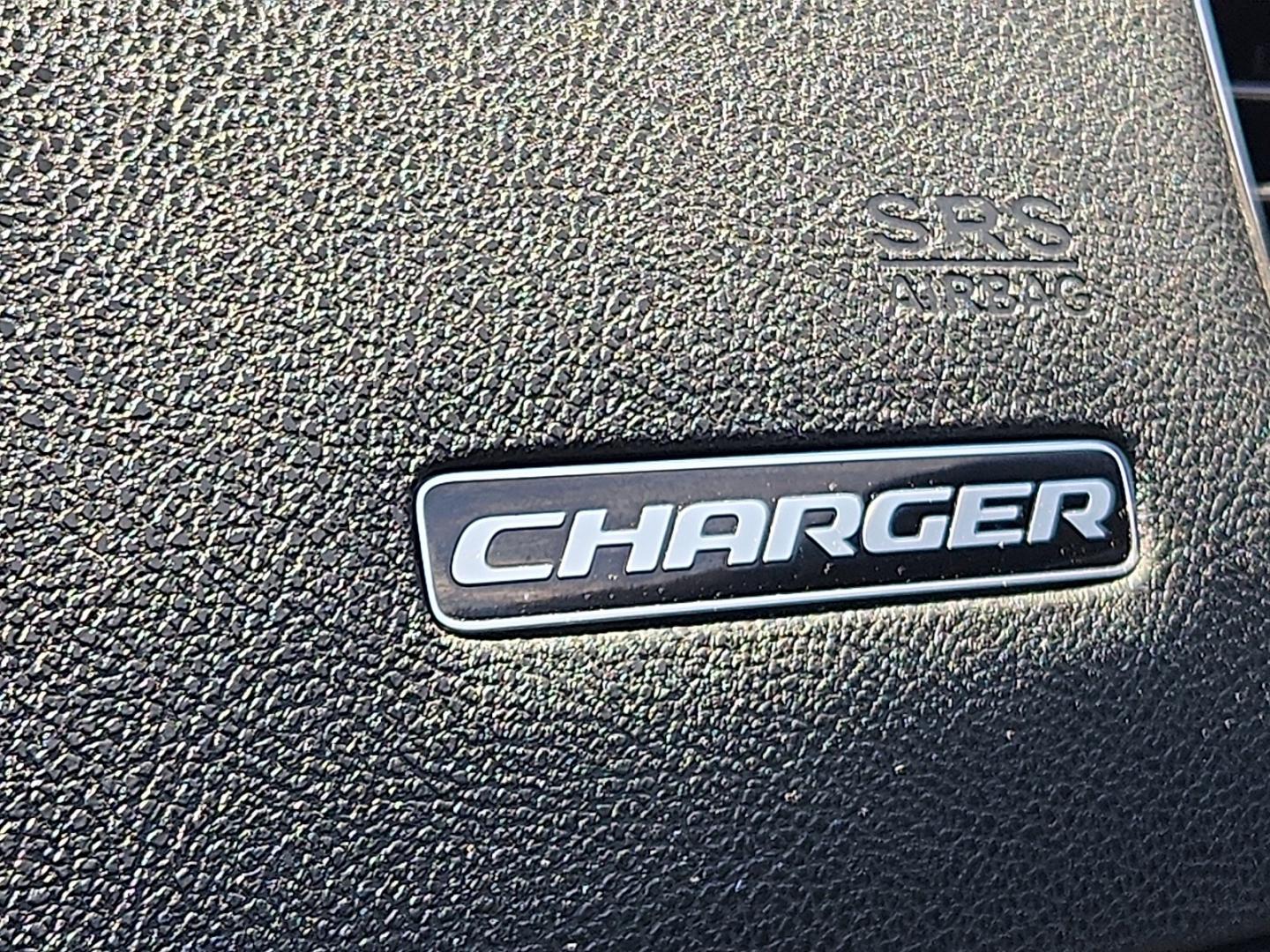 2015 SILVER /Black - X9 Dodge Charger SE (2C3CDXBG2FH) with an 3.6L V-6 DOHC, variable valve control, regular unleaded, engine with 292HP engine, located at 4711 Ave Q, Lubbock, TX, 79412, (806) 687-2362, 33.551304, -101.855293- Photo#21