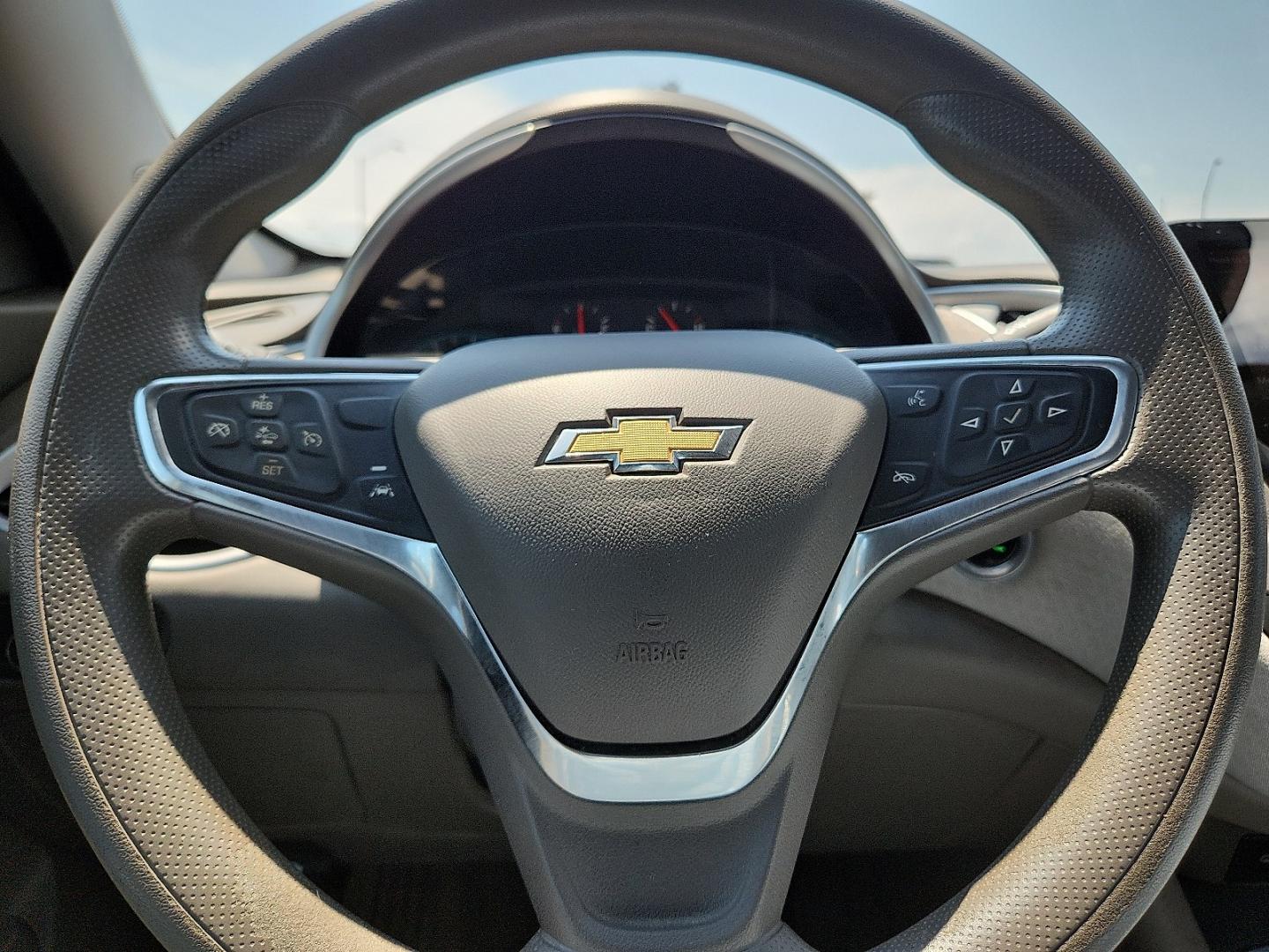2020 WHITE /Dark Atmosphere/Medium Ash Gray - H1H Chevrolet Malibu FWD 1FL (1G1ZC5ST3LF) with an ECOTEC 1.5L I-4 gasoline direct injection, DOHC, VVT variable valve control, intercooled turbo, regular unleaded, engine with 160HP engine, located at 4711 Ave Q, Lubbock, TX, 79412, (806) 687-2362, 33.551304, -101.855293- Photo#28
