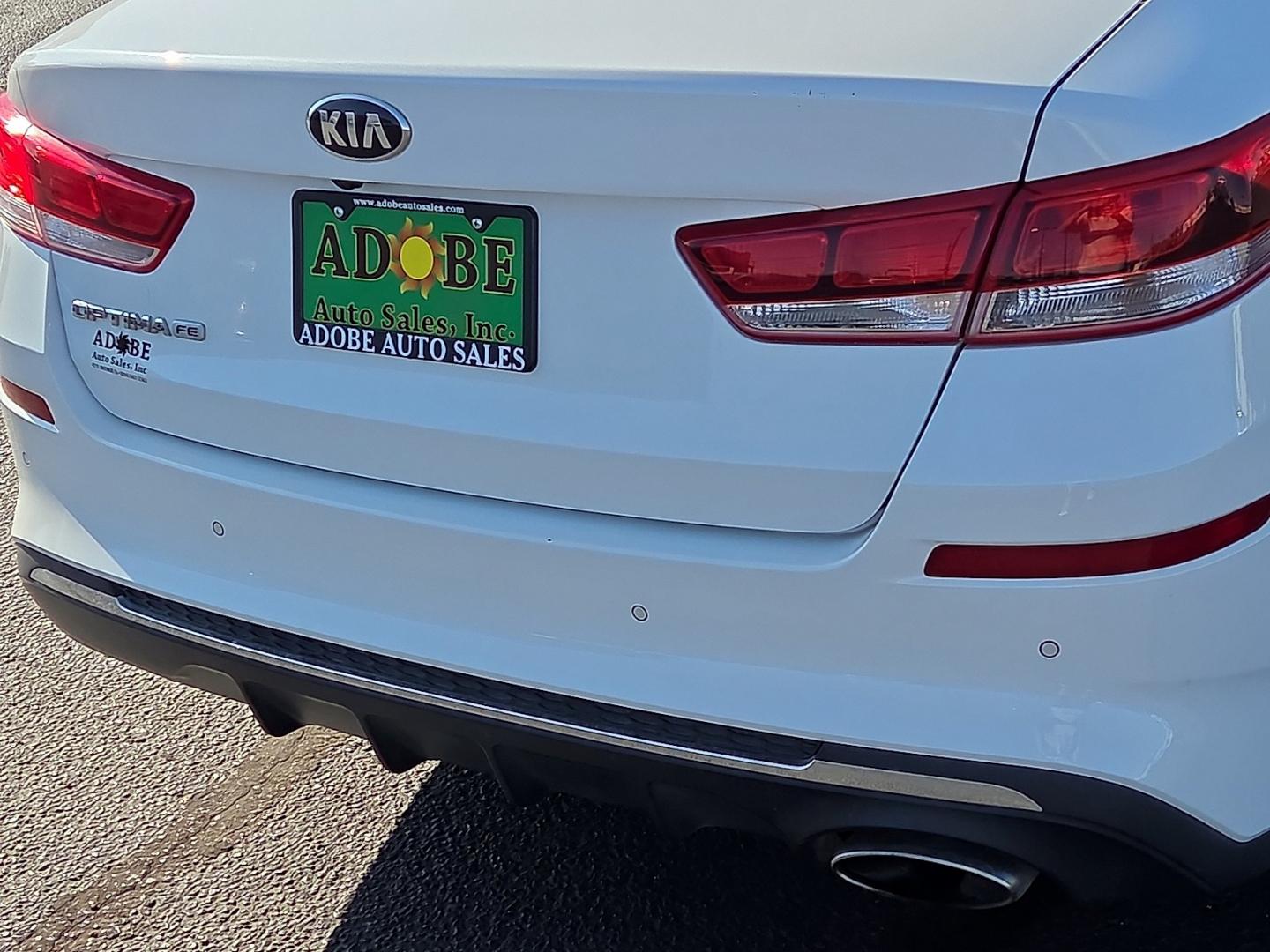 2020 Snow White Pearl - SWP /Black - WK Kia Optima LX (5XXGT4L33LG) with an Theta II 2.4L I-4 gasoline direct injection, DOHC, D-CVVT variable valve control, regular unleaded, engine with 185HP engine, located at 4711 Ave Q, Lubbock, TX, 79412, (806) 687-2362, 33.551304, -101.855293- Photo#14