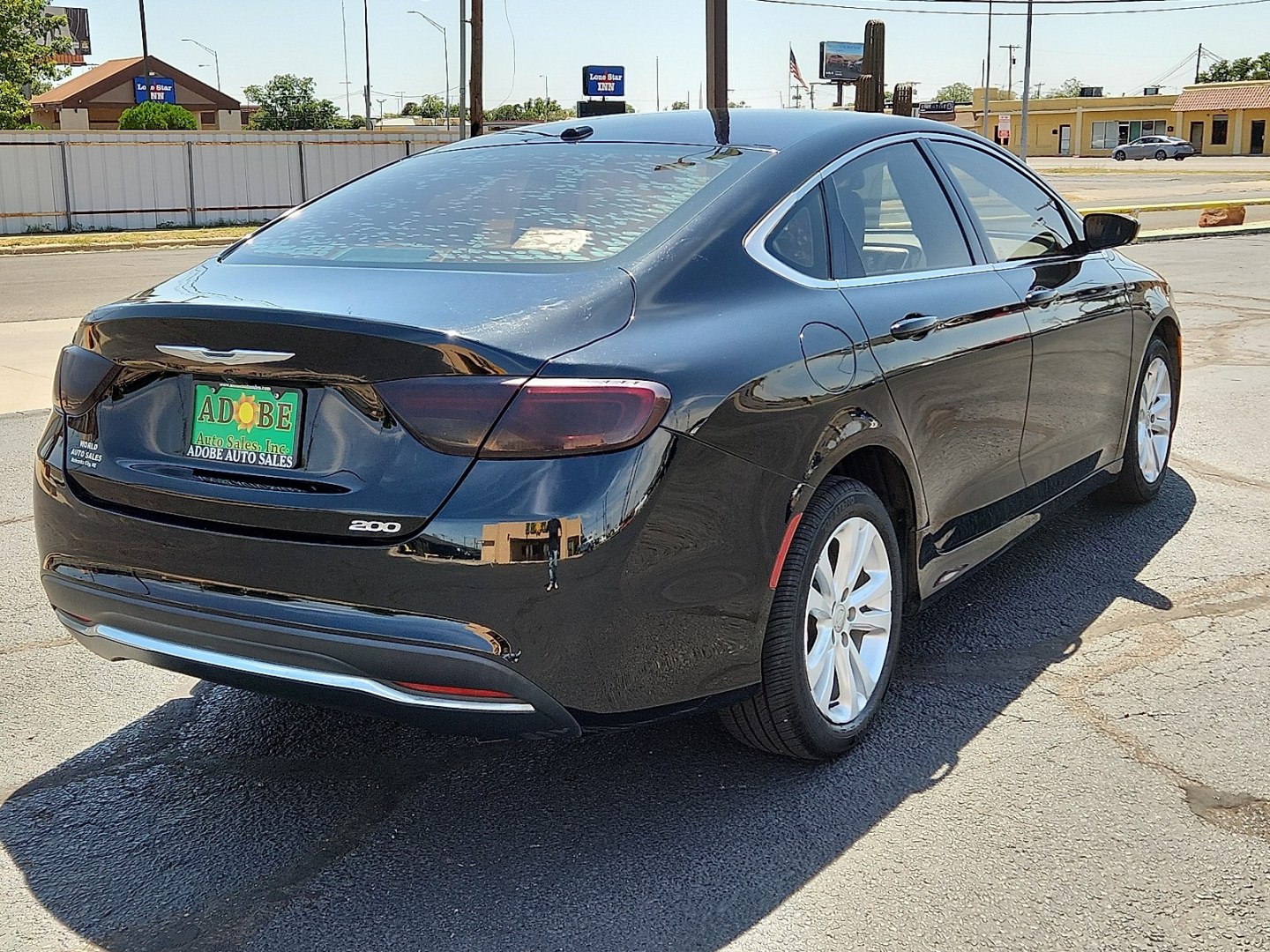 2015 Black Clearcoat - PX8 /Black - X9 Chrysler 200 Limited (1C3CCCAB3FN) with an 2.4L I4 MultiAir Engine engine, located at 4711 Ave Q, Lubbock, TX, 79412, (806) 687-2362, 33.551304, -101.855293- Photo#3