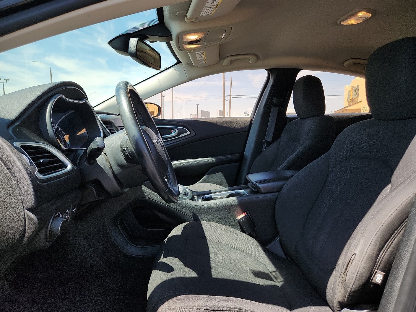 2015 Black Clearcoat - PX8 /Black - X9 Chrysler 200 Limited (1C3CCCAB3FN) with an 2.4L I4 MultiAir Engine engine, located at 4711 Ave Q, Lubbock, TX, 79412, (806) 687-2362, 33.551304, -101.855293- Photo#17