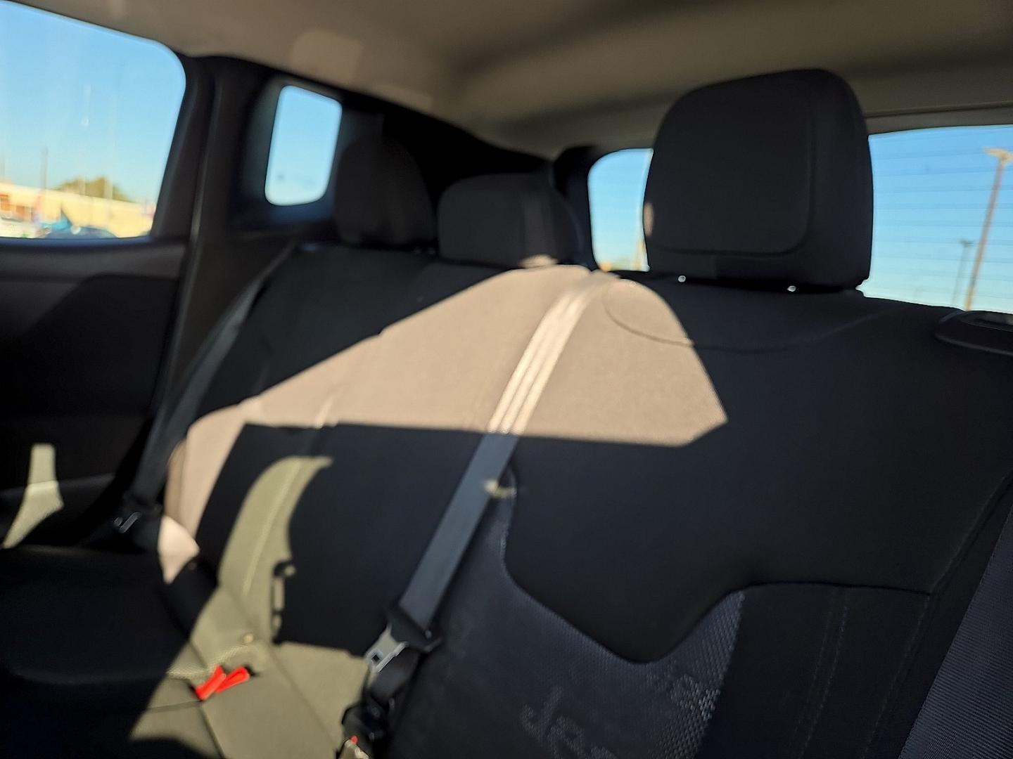 2017 Alpine White - PWV /Black - X9 Jeep Renegade Sport FWD (ZACCJAAB2HP) with an Tigershark MultiAir 2.4L I-4 variable valve control, regular gasoline, engine with 180HP engine, located at 4711 Ave Q, Lubbock, TX, 79412, (806) 687-2362, 33.551304, -101.855293- Photo#18