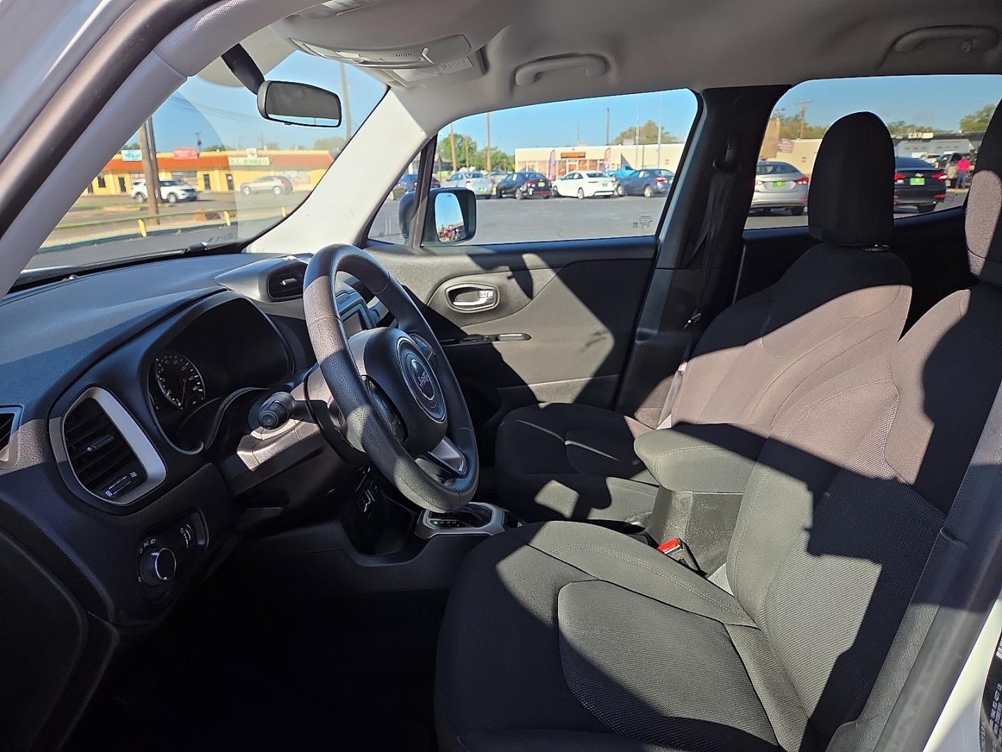 2017 Alpine White - PWV /Black - X9 Jeep Renegade Sport FWD (ZACCJAAB2HP) with an Tigershark MultiAir 2.4L I-4 variable valve control, regular gasoline, engine with 180HP engine, located at 4711 Ave Q, Lubbock, TX, 79412, (806) 687-2362, 33.551304, -101.855293- Photo#20