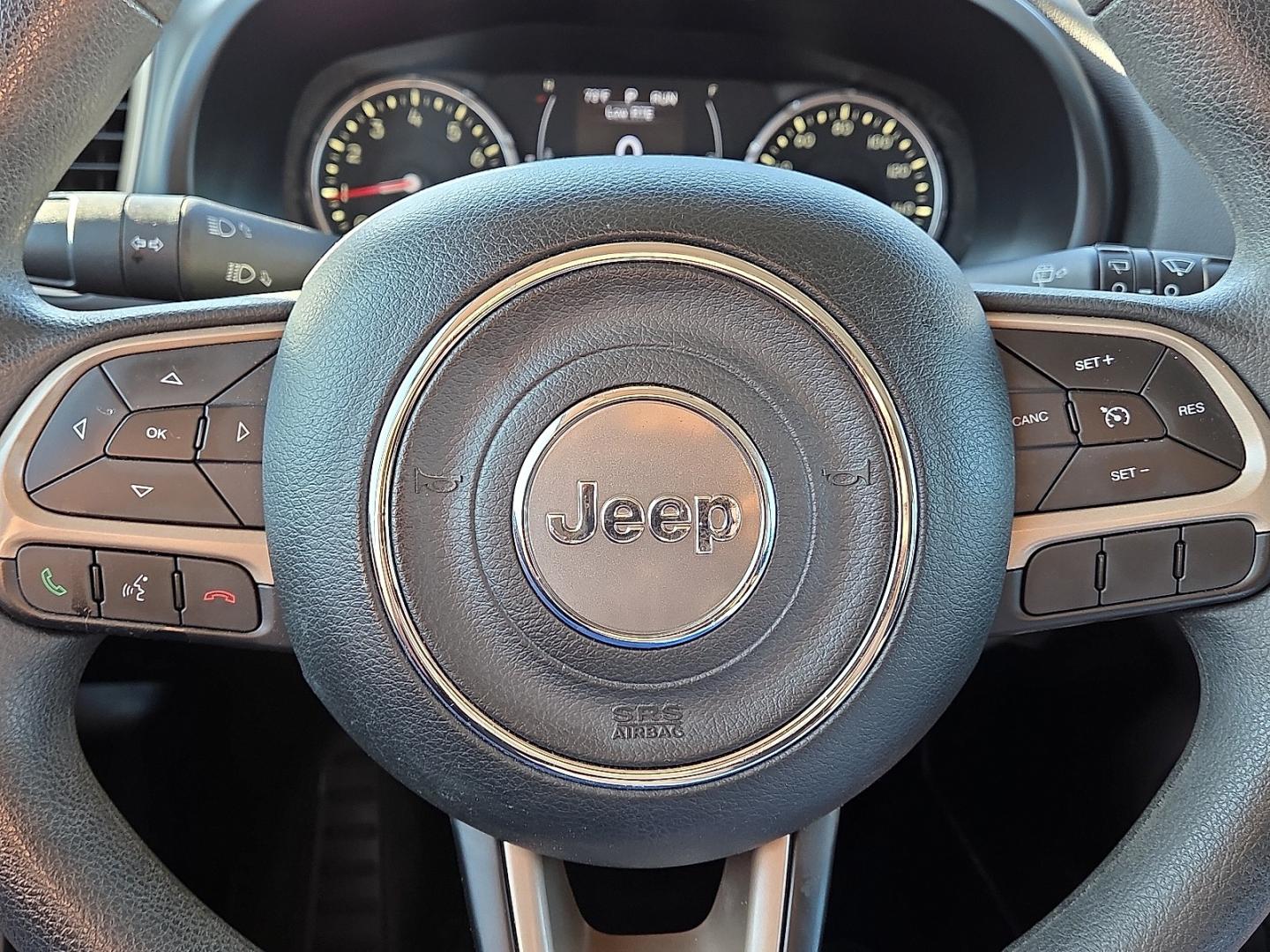 2017 Alpine White - PWV /Black - X9 Jeep Renegade Sport FWD (ZACCJAAB2HP) with an Tigershark MultiAir 2.4L I-4 variable valve control, regular gasoline, engine with 180HP engine, located at 4711 Ave Q, Lubbock, TX, 79412, (806) 687-2362, 33.551304, -101.855293- Photo#29