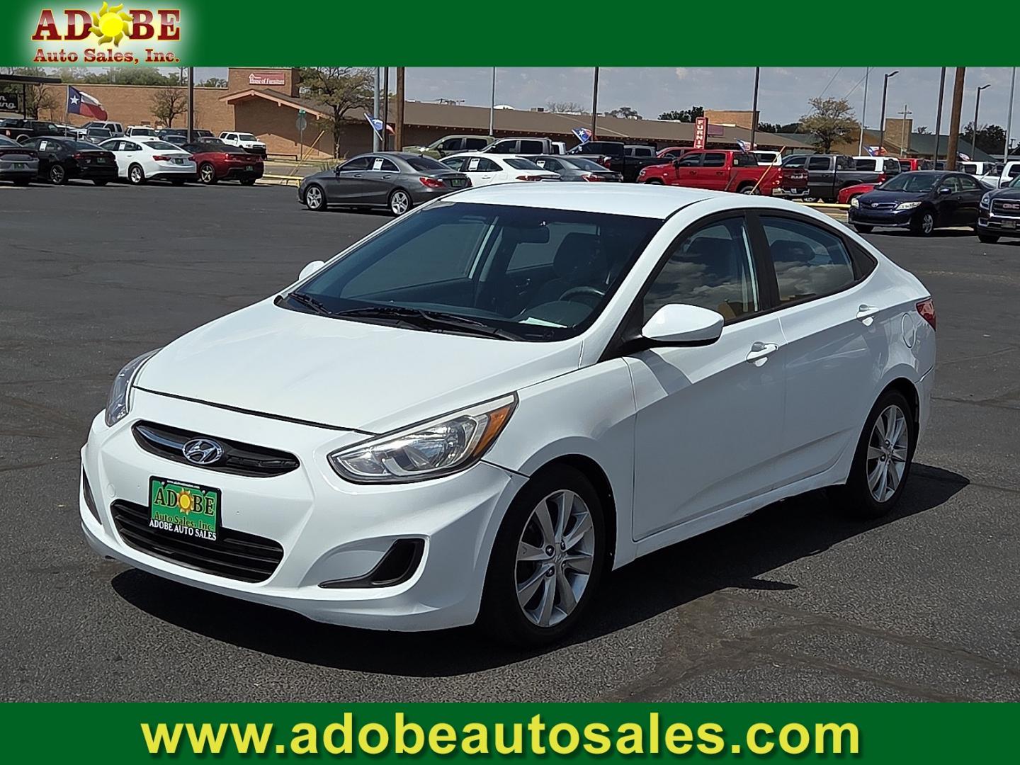2017 Century White - PGU /Gray - 9Y Hyundai Accent SE (KMHCT4AE1HU) with an 1.6L I-4 direct injection, DOHC, variable valve control, regular gasoline, engine with 137HP engine, located at 4711 Ave Q, Lubbock, TX, 79412, (806) 687-2362, 33.551304, -101.855293- Photo#0