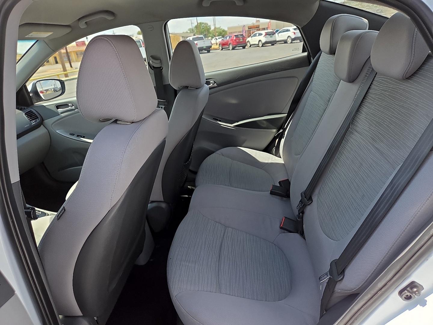 2017 Century White - PGU /Gray - 9Y Hyundai Accent SE (KMHCT4AE1HU) with an 1.6L I-4 direct injection, DOHC, variable valve control, regular gasoline, engine with 137HP engine, located at 4711 Ave Q, Lubbock, TX, 79412, (806) 687-2362, 33.551304, -101.855293- Photo#18