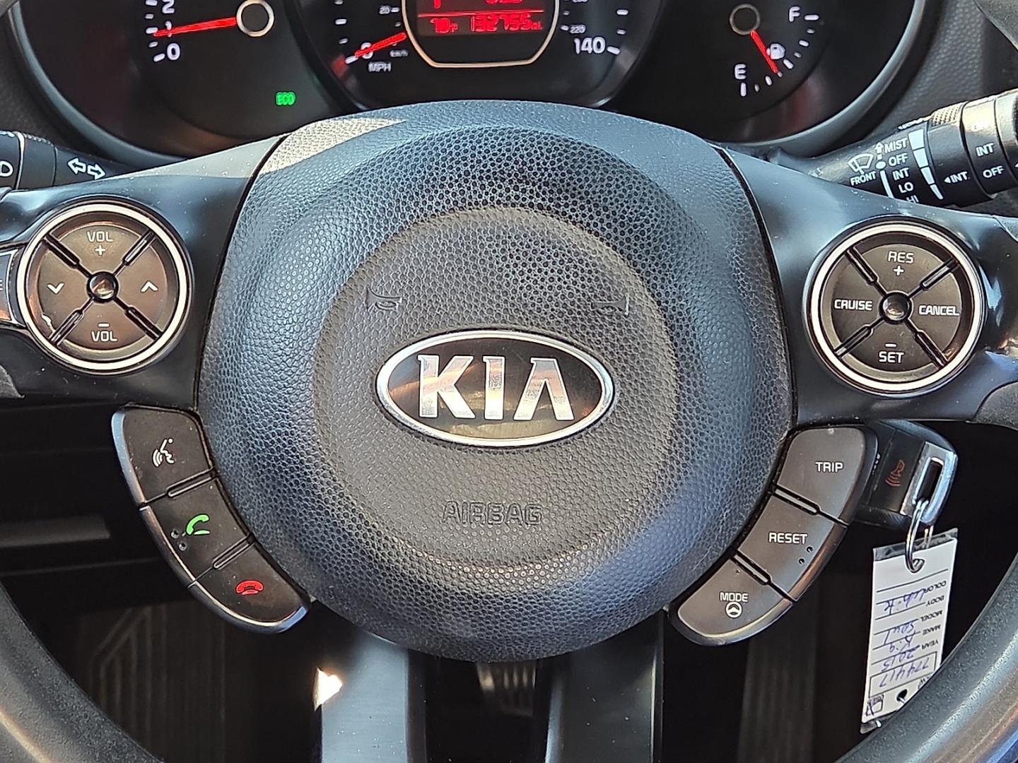 2015 Clear White - 1D /Black - EQ Kia Soul (KNDJN2A28F7) with an Gamma 1.6L I-4 direct injection, DOHC, variable valve control, regular gasoline, engine with 130HP engine, located at 4711 Ave Q, Lubbock, TX, 79412, (806) 687-2362, 33.551304, -101.855293- Photo#29