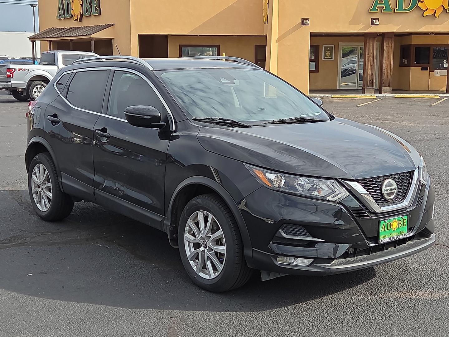 2022 Black /Charcoal - G Nissan Rogue Sport SV FWD Xtronic CVT (JN1BJ1BV6NW) with an 2L I-4 direct injection, DOHC, variable valve control, regular gasoline, engine with 141HP engine, located at 4711 Ave Q, Lubbock, TX, 79412, (806) 687-2362, 33.551304, -101.855293- Photo#6