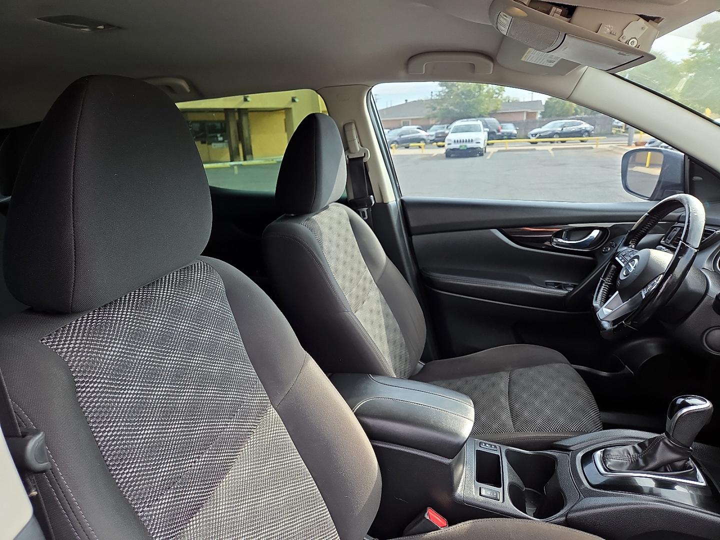 2022 Black /Charcoal - G Nissan Rogue Sport SV FWD Xtronic CVT (JN1BJ1BV6NW) with an 2L I-4 direct injection, DOHC, variable valve control, regular gasoline, engine with 141HP engine, located at 4711 Ave Q, Lubbock, TX, 79412, (806) 687-2362, 33.551304, -101.855293- Photo#10