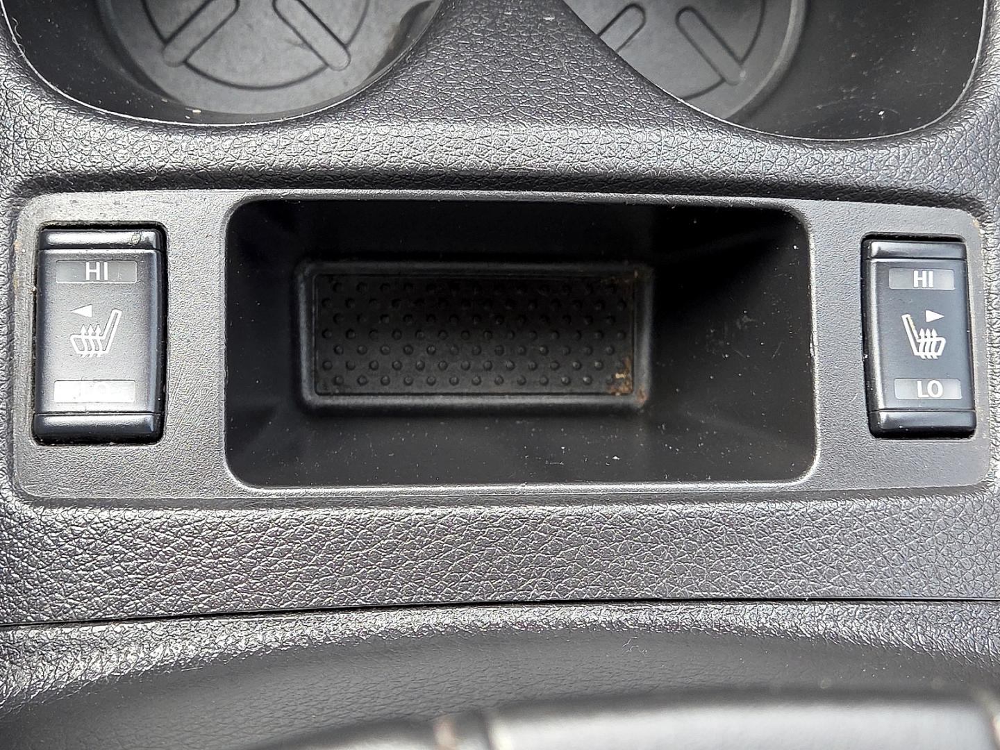 2022 Black /Charcoal - G Nissan Rogue Sport SV FWD Xtronic CVT (JN1BJ1BV6NW) with an 2L I-4 direct injection, DOHC, variable valve control, regular gasoline, engine with 141HP engine, located at 4711 Ave Q, Lubbock, TX, 79412, (806) 687-2362, 33.551304, -101.855293- Photo#20