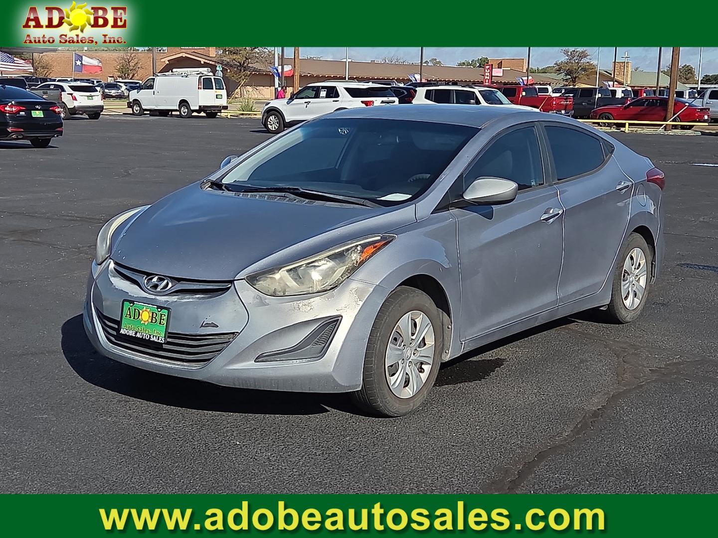 2016 Shale Gray Metallic - 8S /Gray - RAS Hyundai Elantra SE (5NPDH4AE1GH) with an Nu 1.8L I-4 DOHC, D-CVVT variable valve control, regular gasoline, engine with 145HP engine, located at 4711 Ave Q, Lubbock, TX, 79412, (806) 687-2362, 33.551304, -101.855293- Photo#0