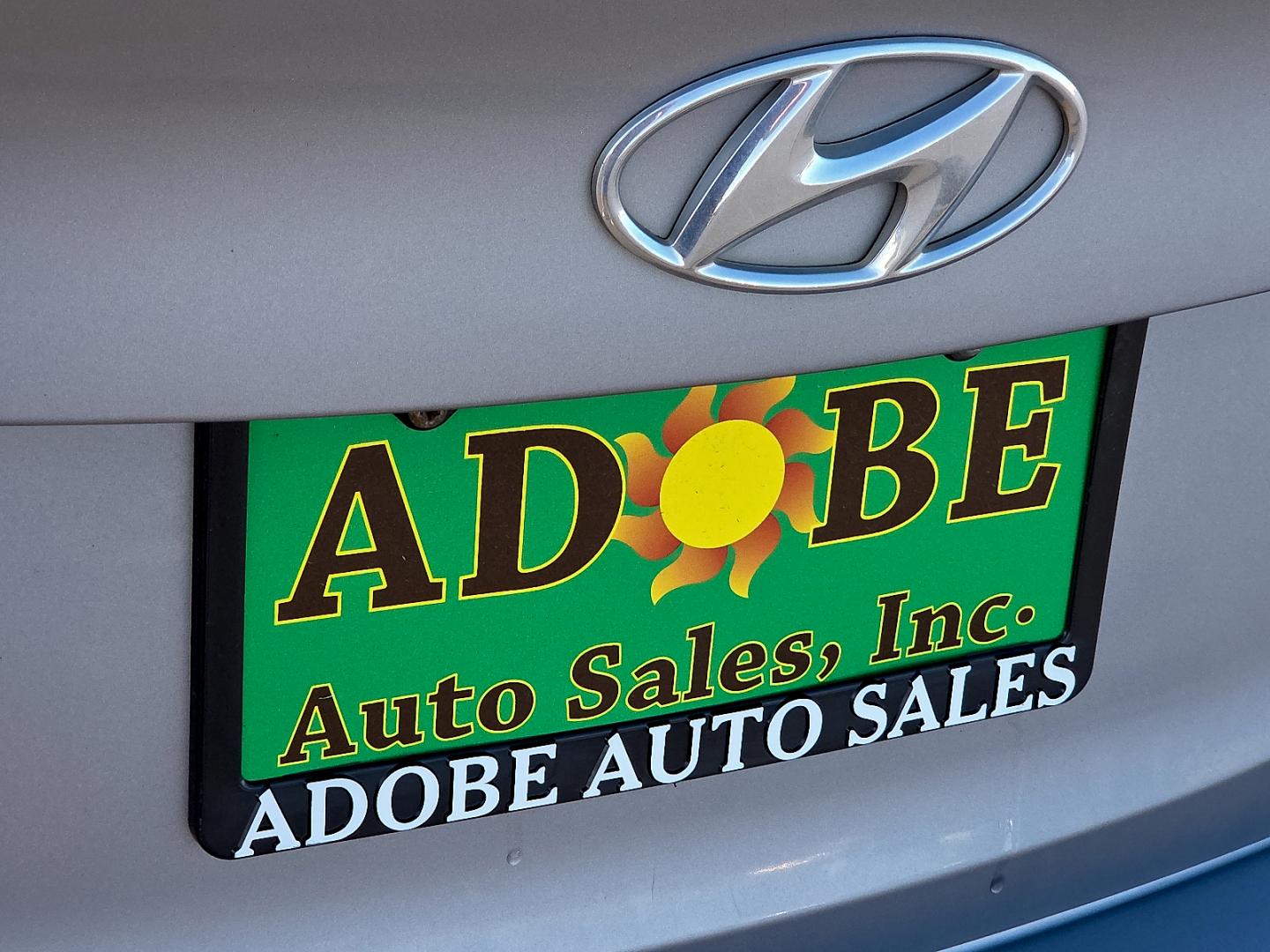 2016 Shale Gray Metallic - 8S /Gray - RAS Hyundai Elantra SE (5NPDH4AE1GH) with an Nu 1.8L I-4 DOHC, D-CVVT variable valve control, regular gasoline, engine with 145HP engine, located at 4711 Ave Q, Lubbock, TX, 79412, (806) 687-2362, 33.551304, -101.855293- Photo#14