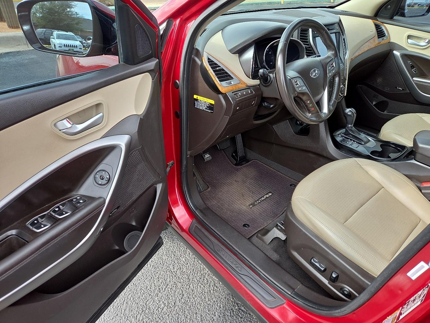 2014 Serrano Red - TR3 /Beige - VYN Hyundai Santa Fe Sport 2.0L Turbo (5XYZU3LA8EG) with an Theta II 2L I-4 direct injection, DOHC, variable valve control, intercooled turbo, regular gasoline, engine with 264HP engine, located at 4711 Ave Q, Lubbock, TX, 79412, (806) 687-2362, 33.551304, -101.855293- Photo#21